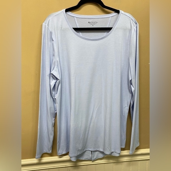 Athleta Light Blue ESSENCE SEMI FIT LONG SLEEVE T SHIRT TOP Size XL - Picture 1 of 6